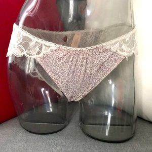 New VS size S cheeks bikini